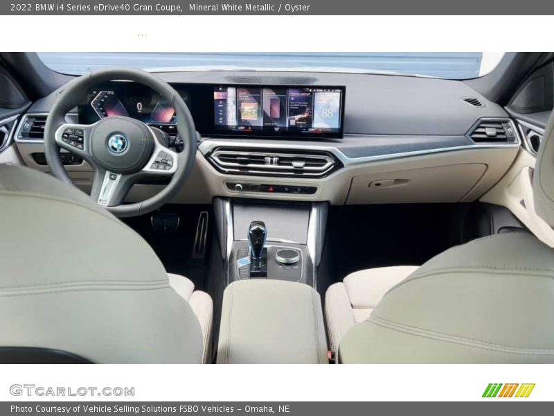 Dashboard of 2022 i4 Series eDrive40 Gran Coupe