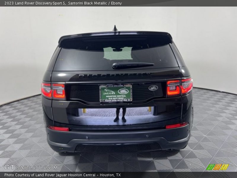 Santorini Black Metallic / Ebony 2023 Land Rover Discovery Sport S