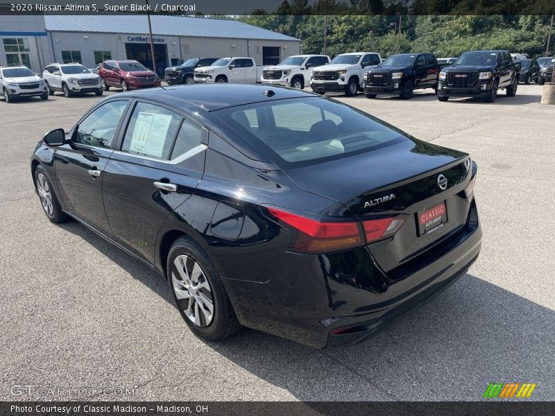 Super Black / Charcoal 2020 Nissan Altima S