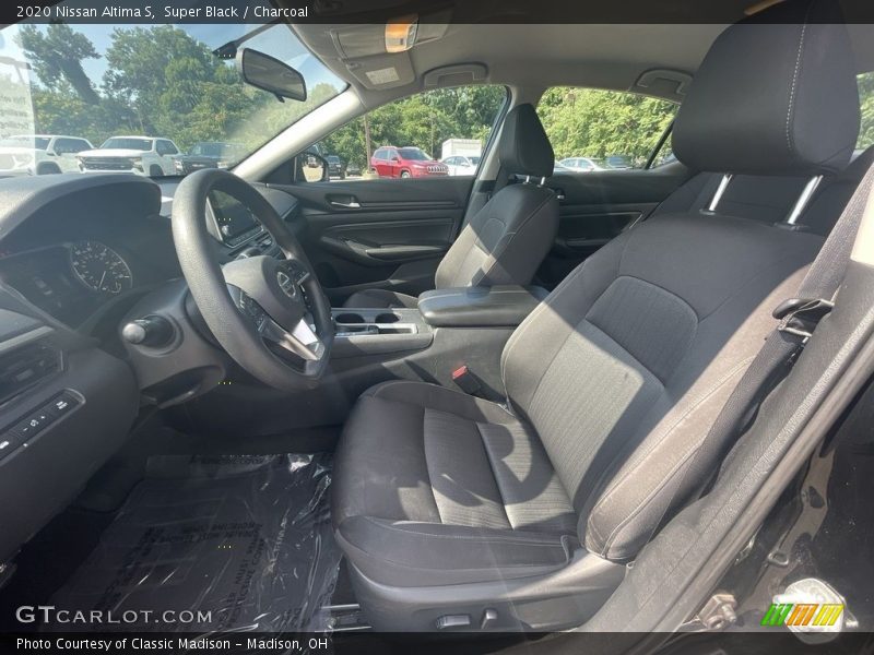 Super Black / Charcoal 2020 Nissan Altima S