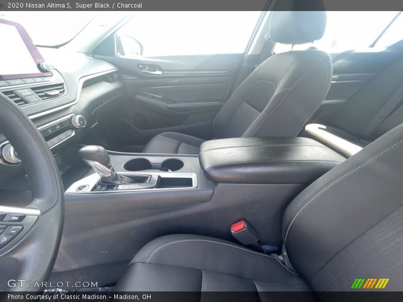 Super Black / Charcoal 2020 Nissan Altima S