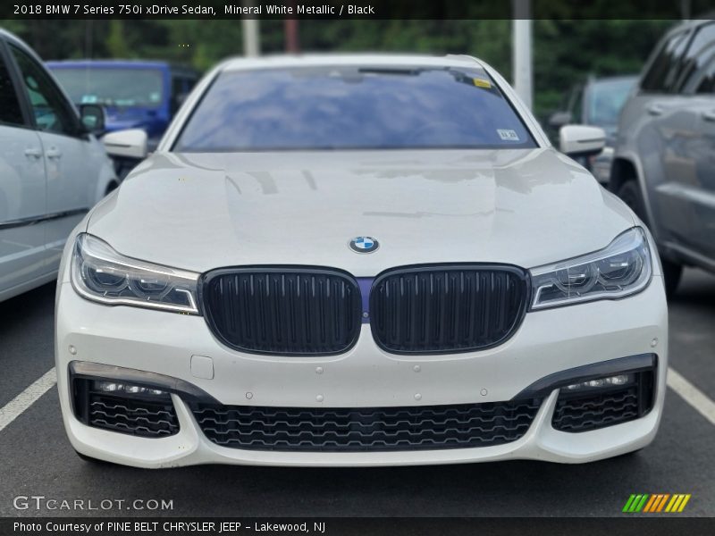 Mineral White Metallic / Black 2018 BMW 7 Series 750i xDrive Sedan