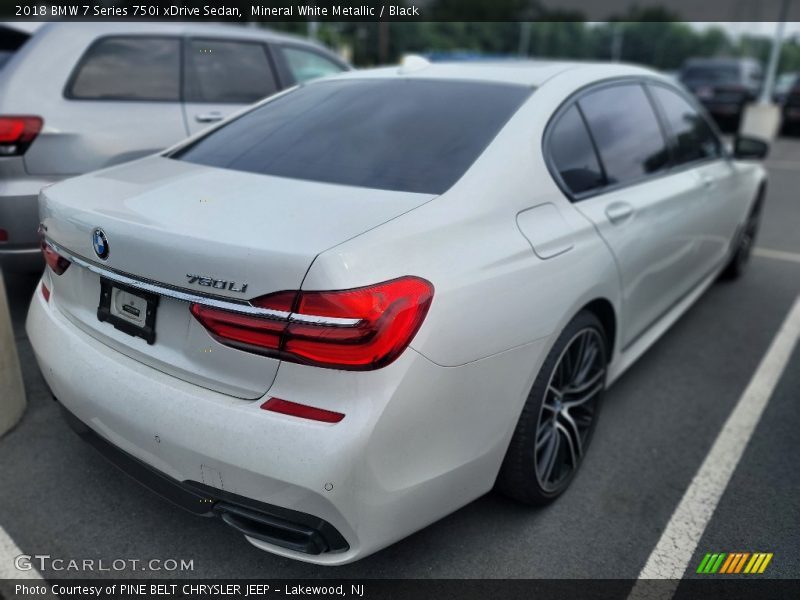 Mineral White Metallic / Black 2018 BMW 7 Series 750i xDrive Sedan