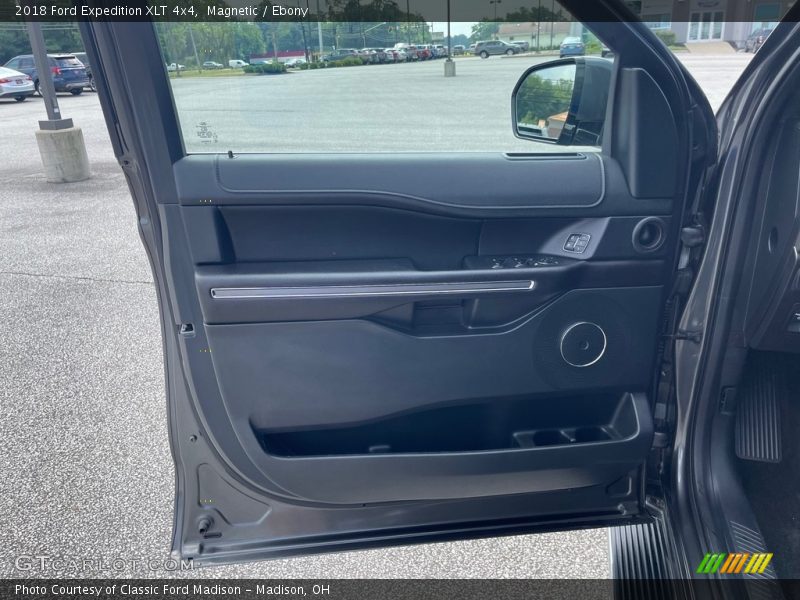 Magnetic / Ebony 2018 Ford Expedition XLT 4x4