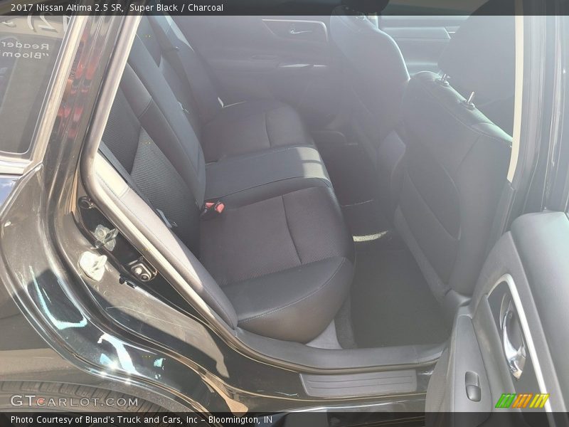 Super Black / Charcoal 2017 Nissan Altima 2.5 SR