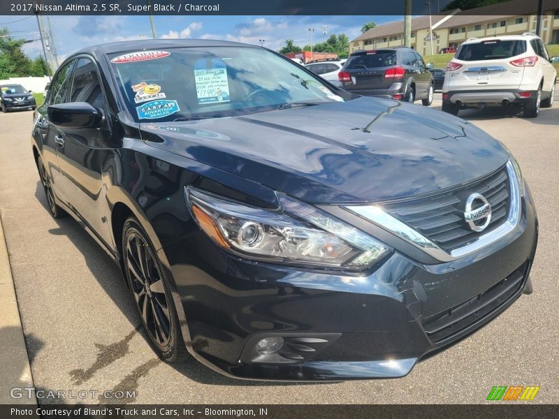 Super Black / Charcoal 2017 Nissan Altima 2.5 SR
