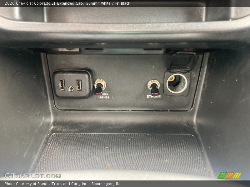 Summit White / Jet Black 2020 Chevrolet Colorado LT Extended Cab