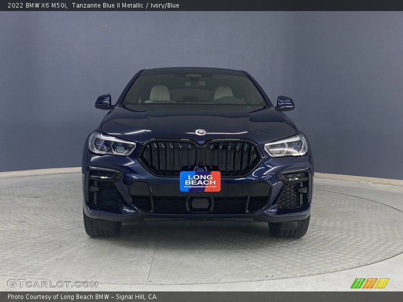 Tanzanite Blue II Metallic / Ivory/Blue 2022 BMW X6 M50i
