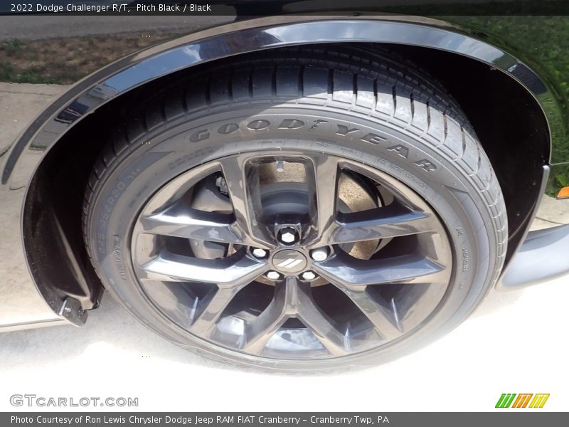 Pitch Black / Black 2022 Dodge Challenger R/T