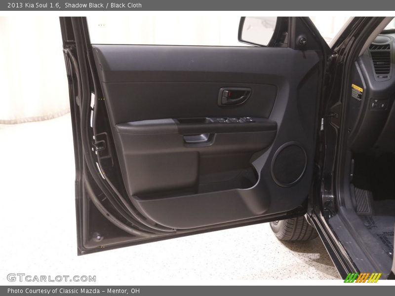 Shadow Black / Black Cloth 2013 Kia Soul 1.6