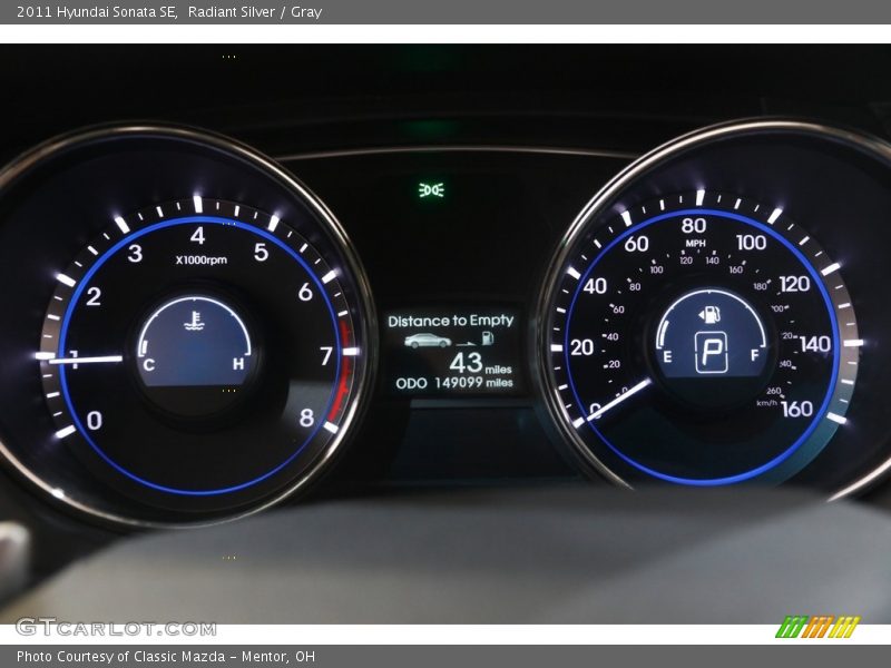 Radiant Silver / Gray 2011 Hyundai Sonata SE