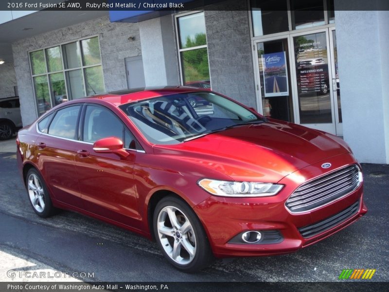 Ruby Red Metallic / Charcoal Black 2016 Ford Fusion SE AWD