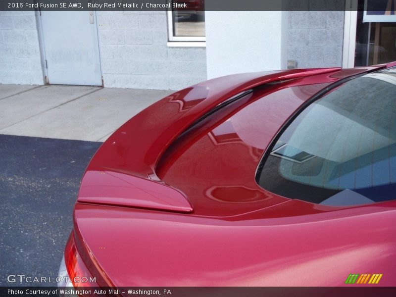 Ruby Red Metallic / Charcoal Black 2016 Ford Fusion SE AWD
