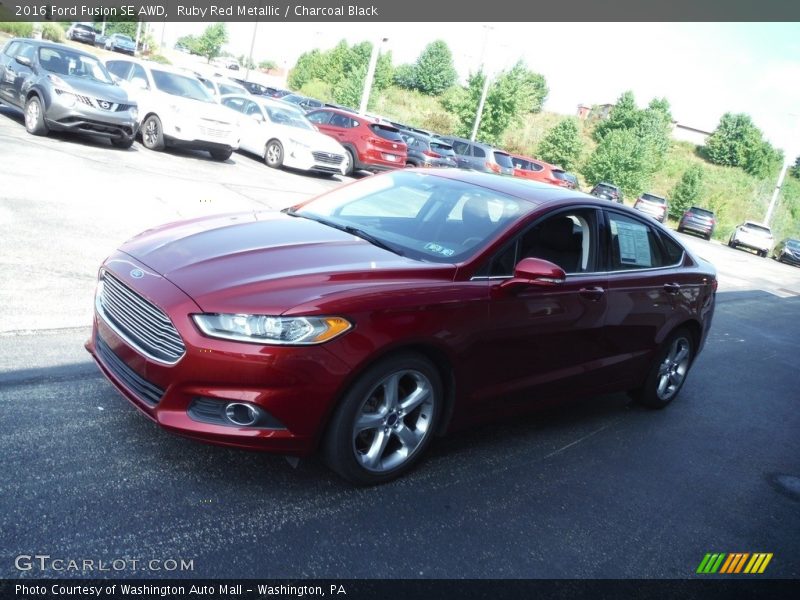 Ruby Red Metallic / Charcoal Black 2016 Ford Fusion SE AWD