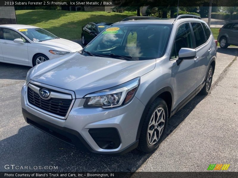 Ice Silver Metallic / Black 2019 Subaru Forester 2.5i Premium