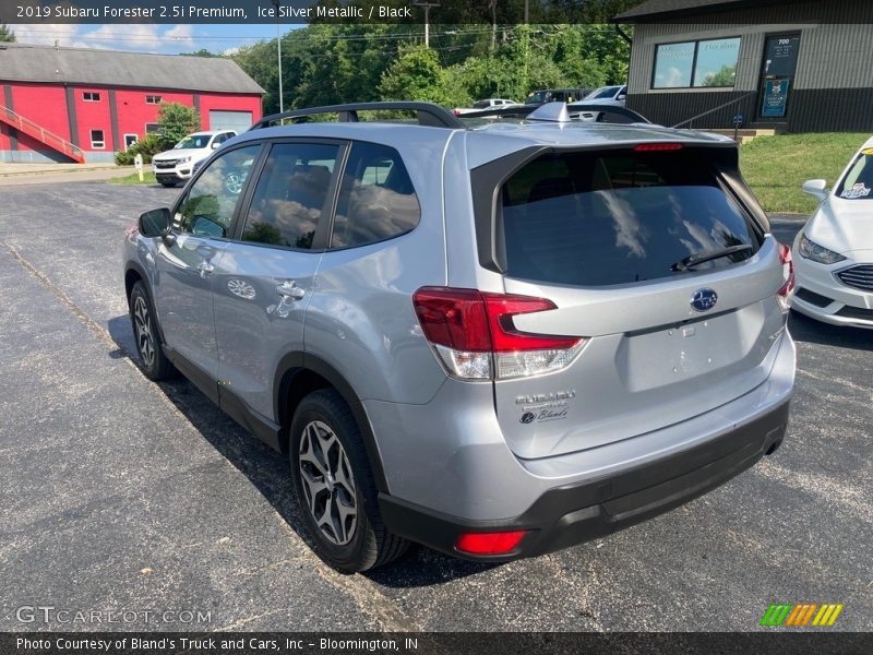 Ice Silver Metallic / Black 2019 Subaru Forester 2.5i Premium