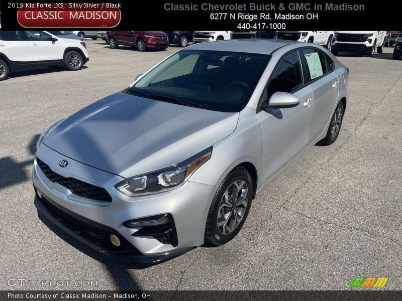 Silky Silver / Black 2019 Kia Forte LXS