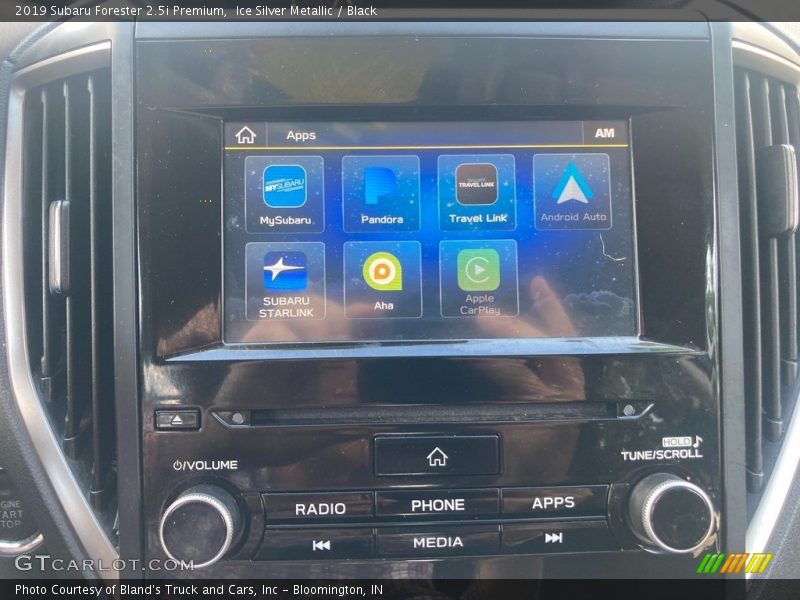 Ice Silver Metallic / Black 2019 Subaru Forester 2.5i Premium