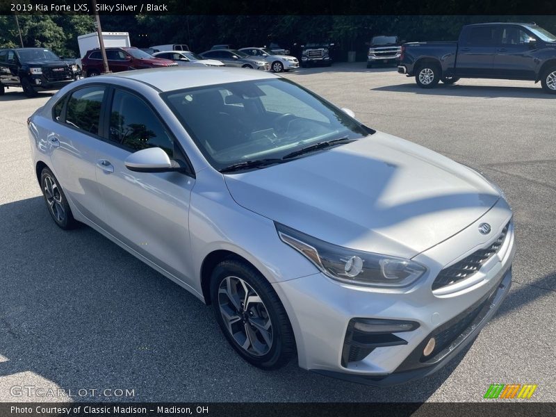 Silky Silver / Black 2019 Kia Forte LXS