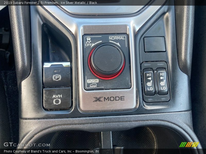 Ice Silver Metallic / Black 2019 Subaru Forester 2.5i Premium