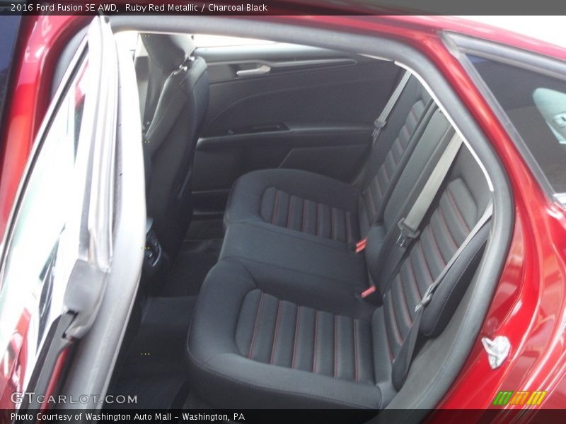 Ruby Red Metallic / Charcoal Black 2016 Ford Fusion SE AWD