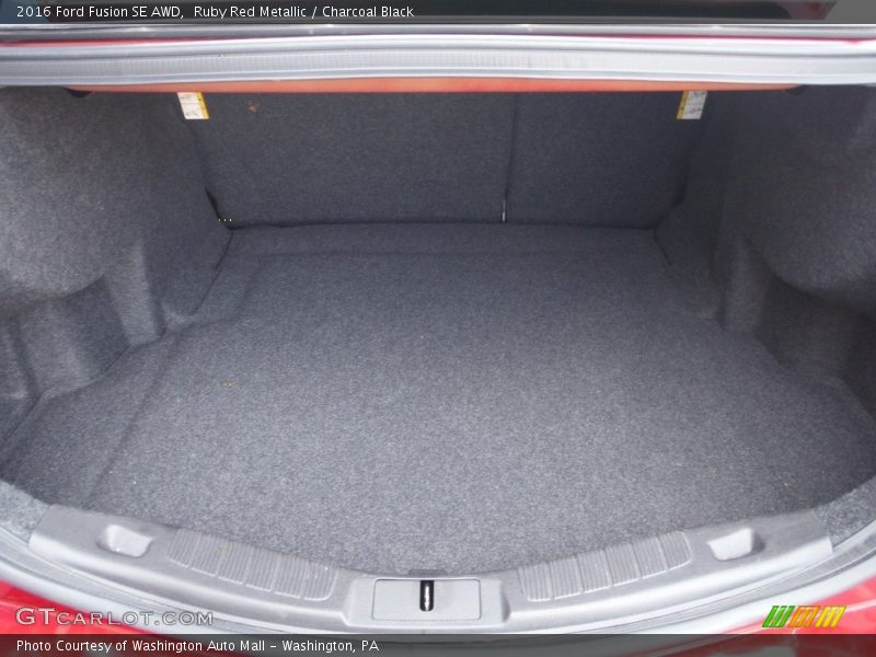 Ruby Red Metallic / Charcoal Black 2016 Ford Fusion SE AWD