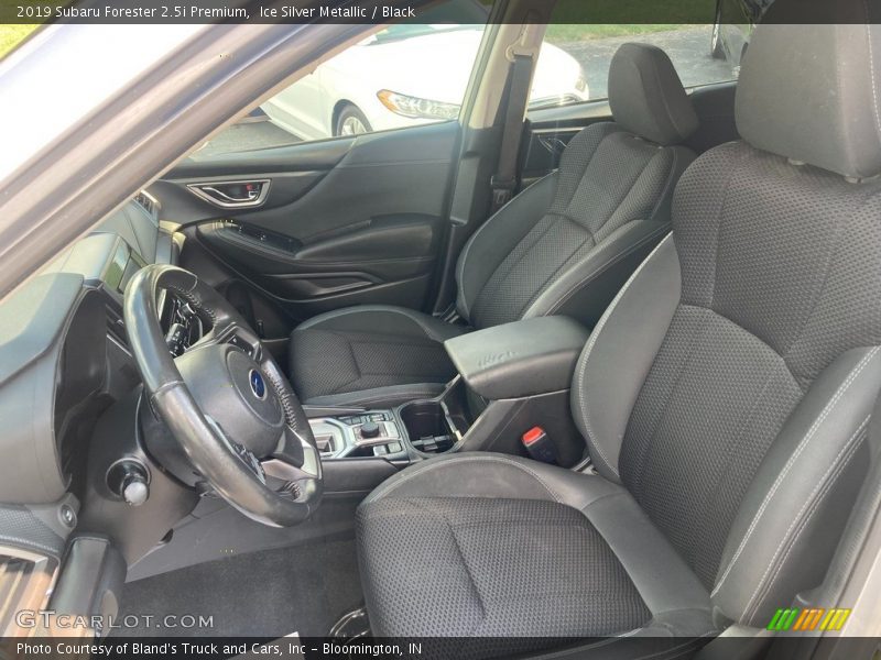 Ice Silver Metallic / Black 2019 Subaru Forester 2.5i Premium