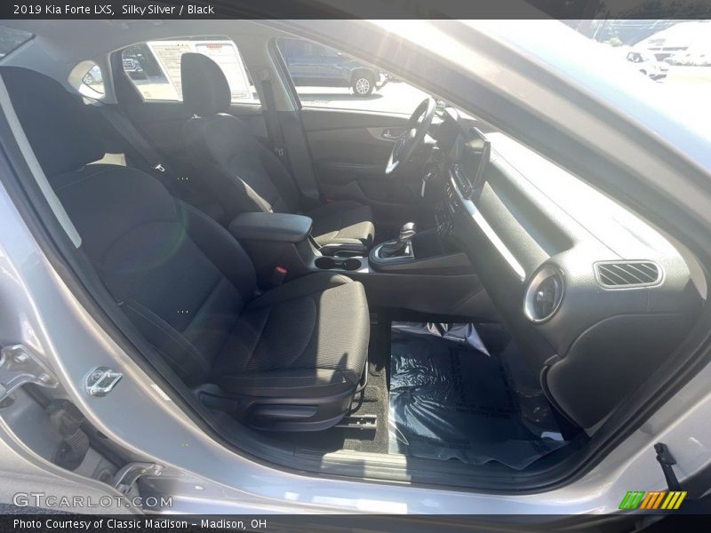 Silky Silver / Black 2019 Kia Forte LXS