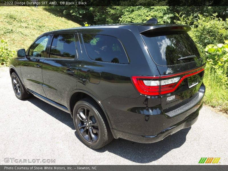 DB Black / Black 2022 Dodge Durango SXT AWD