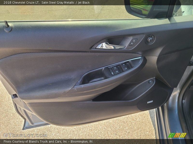 Satin Steel Gray Metallic / Jet Black 2018 Chevrolet Cruze LT