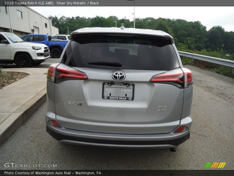 Silver Sky Metallic / Black 2018 Toyota RAV4 XLE AWD
