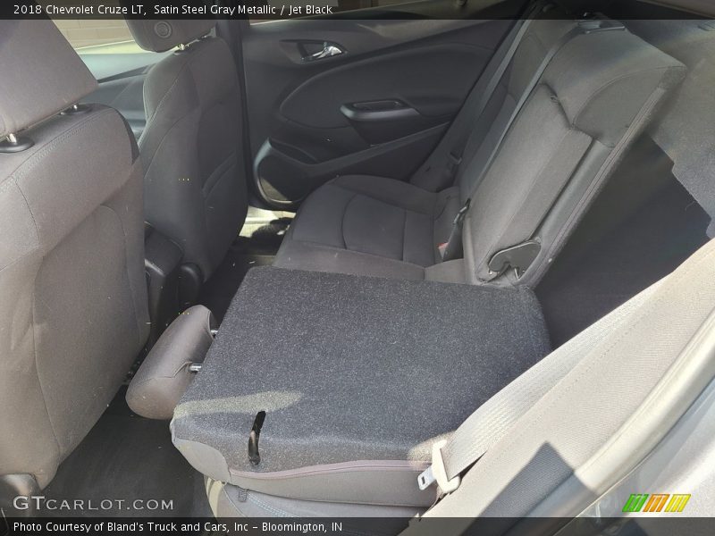 Satin Steel Gray Metallic / Jet Black 2018 Chevrolet Cruze LT