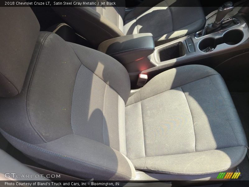 Satin Steel Gray Metallic / Jet Black 2018 Chevrolet Cruze LT