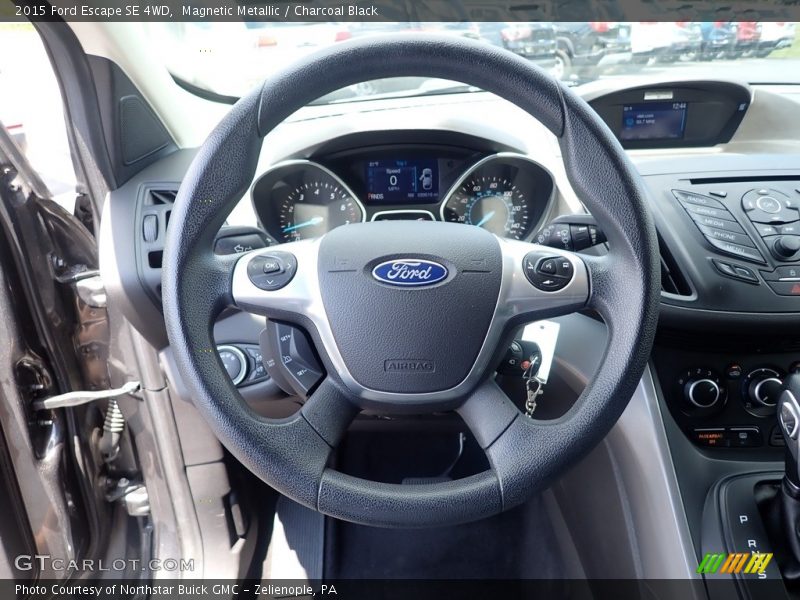 Magnetic Metallic / Charcoal Black 2015 Ford Escape SE 4WD