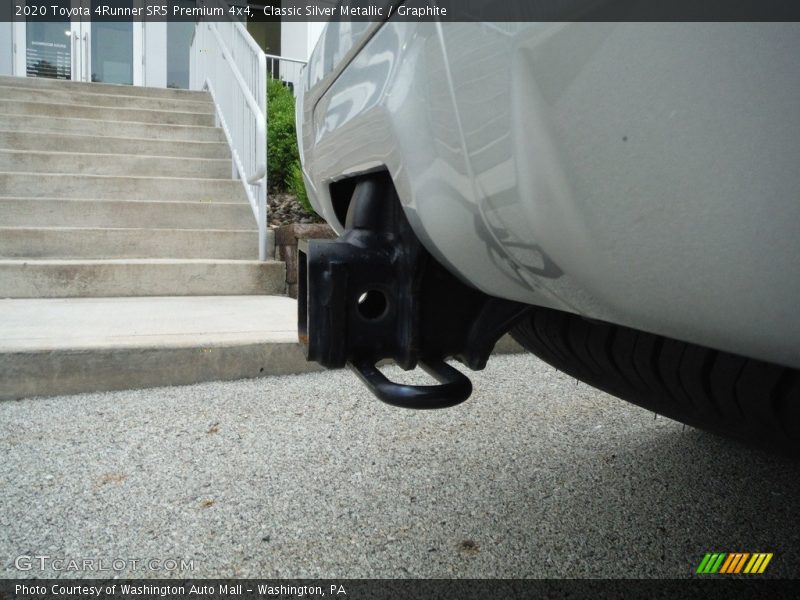 Classic Silver Metallic / Graphite 2020 Toyota 4Runner SR5 Premium 4x4