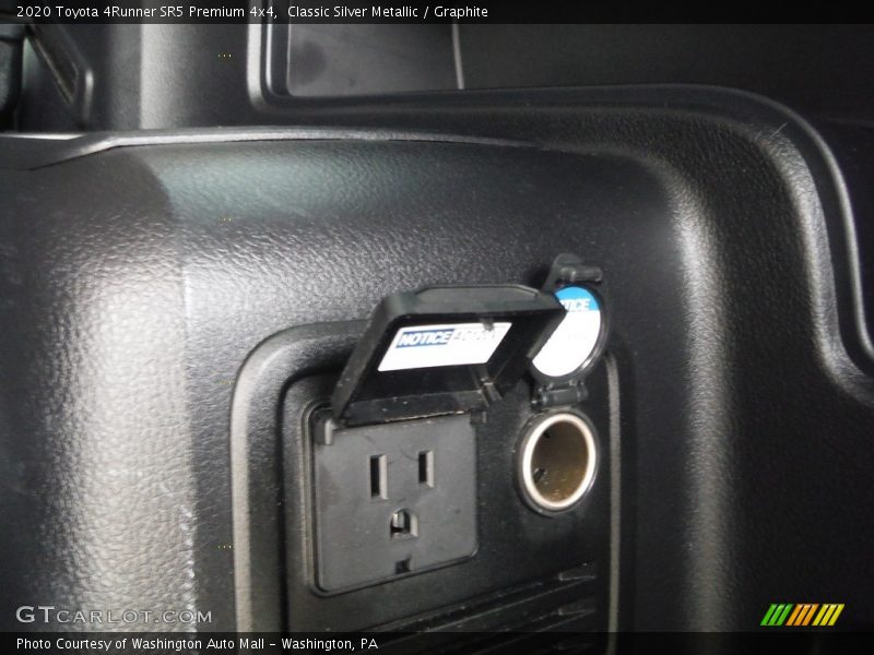 Classic Silver Metallic / Graphite 2020 Toyota 4Runner SR5 Premium 4x4