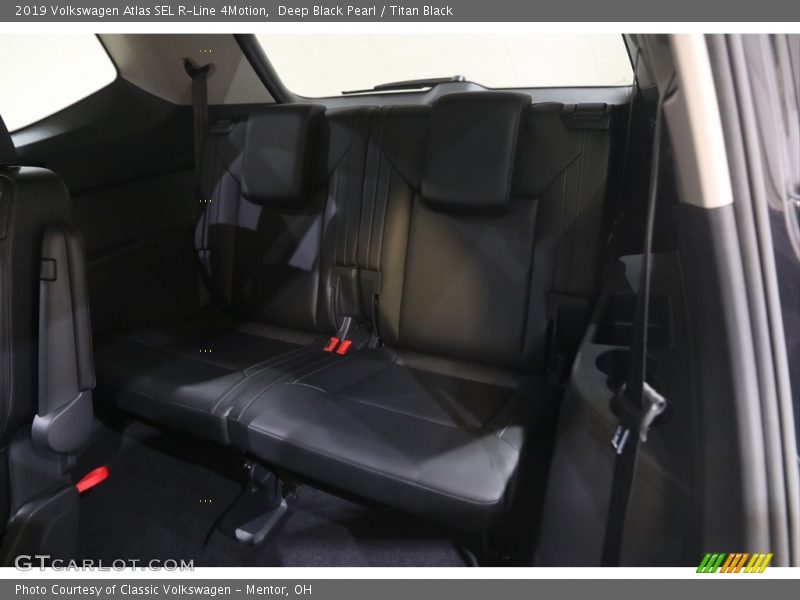 Deep Black Pearl / Titan Black 2019 Volkswagen Atlas SEL R-Line 4Motion