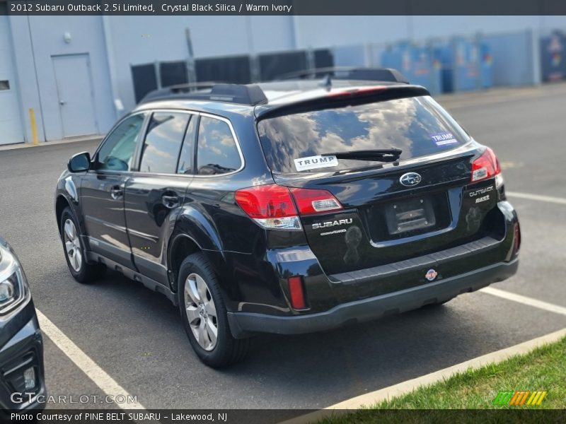 Crystal Black Silica / Warm Ivory 2012 Subaru Outback 2.5i Limited