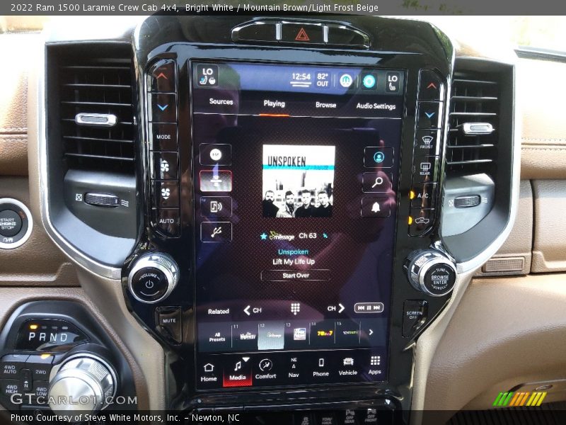 Bright White / Mountain Brown/Light Frost Beige 2022 Ram 1500 Laramie Crew Cab 4x4