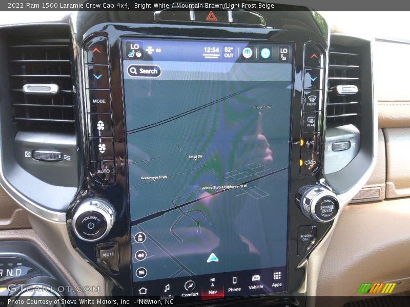 Bright White / Mountain Brown/Light Frost Beige 2022 Ram 1500 Laramie Crew Cab 4x4