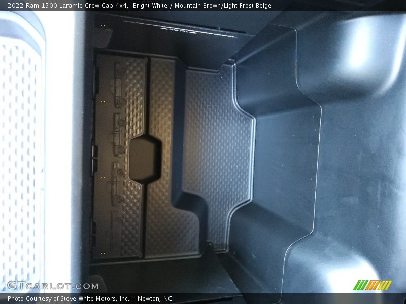 Bright White / Mountain Brown/Light Frost Beige 2022 Ram 1500 Laramie Crew Cab 4x4
