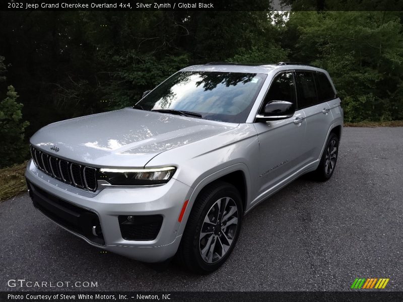 Silver Zynith / Global Black 2022 Jeep Grand Cherokee Overland 4x4