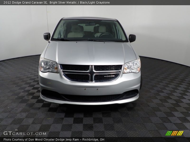Bright Silver Metallic / Black/Light Graystone 2012 Dodge Grand Caravan SE