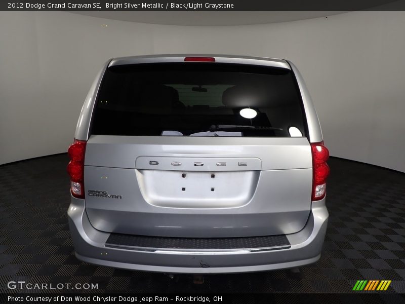 Bright Silver Metallic / Black/Light Graystone 2012 Dodge Grand Caravan SE