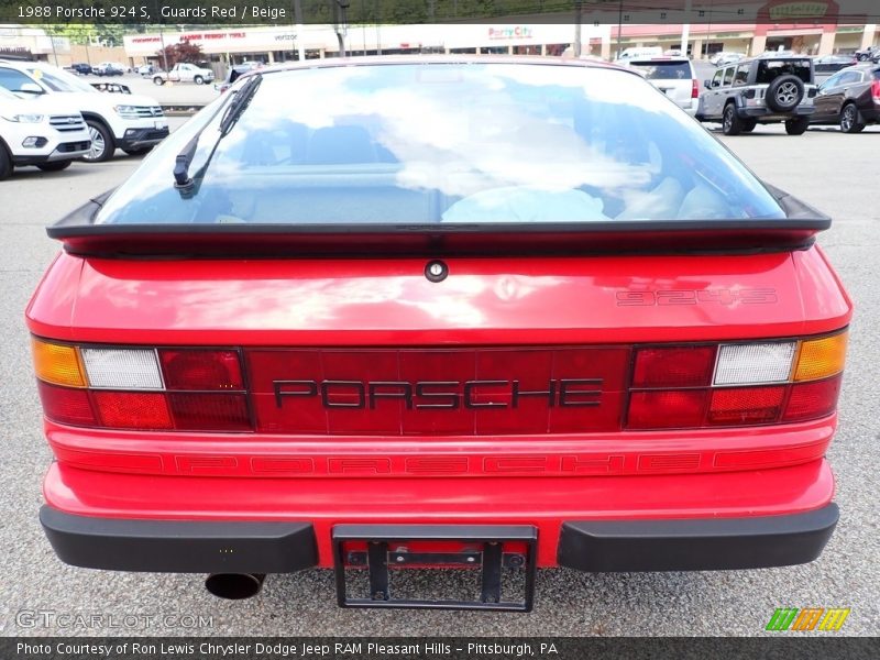  1988 924 S Guards Red
