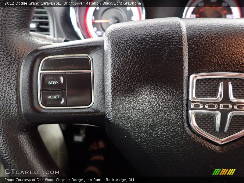 Bright Silver Metallic / Black/Light Graystone 2012 Dodge Grand Caravan SE