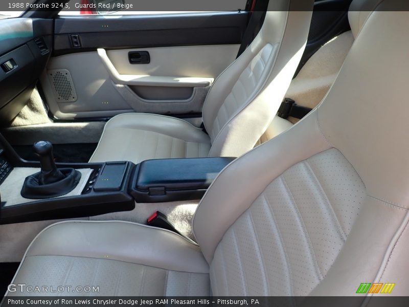  1988 924 S Beige Interior