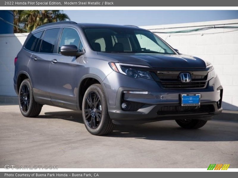 Modern Steel Metallic / Black 2022 Honda Pilot Special Edition