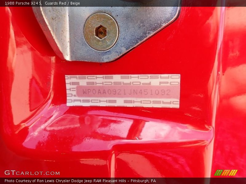 Info Tag of 1988 924 S