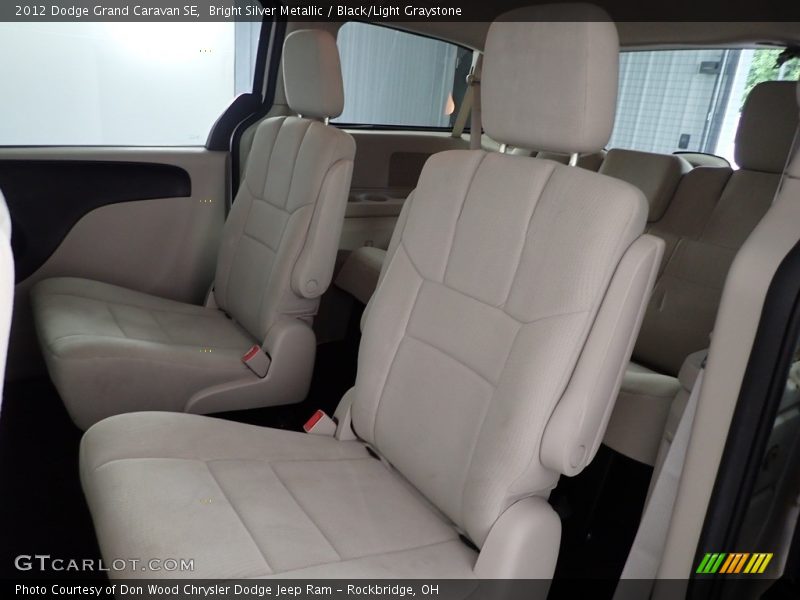Bright Silver Metallic / Black/Light Graystone 2012 Dodge Grand Caravan SE